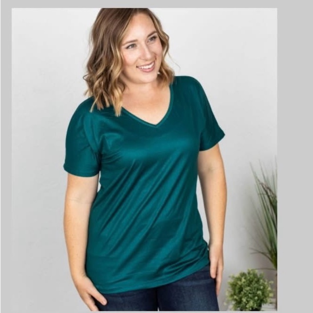NWT Michelle Mae Emerald Green Short Sleeve Tee size XS